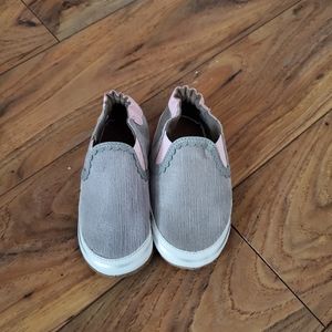 Robeez soft sole shoes